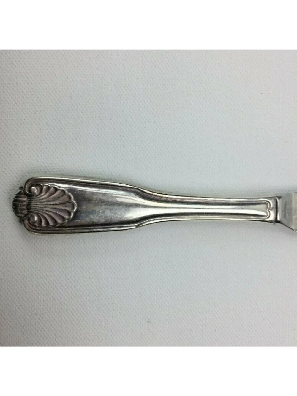 11 Dinner Knives The Main Course MNF27 Shell Stainless Serrated Flatware